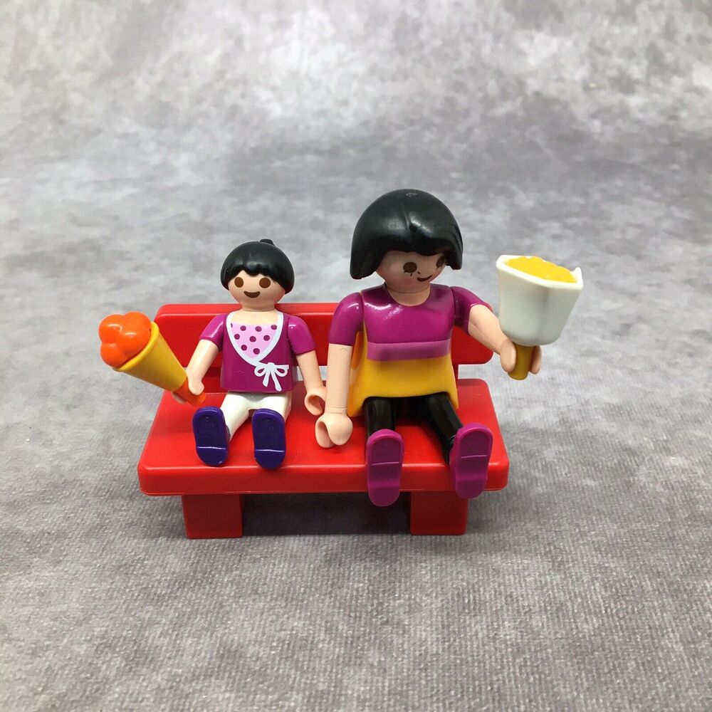 Playmobil Snacks on a Park Bench Mother & Child-Popcorn & Icecream